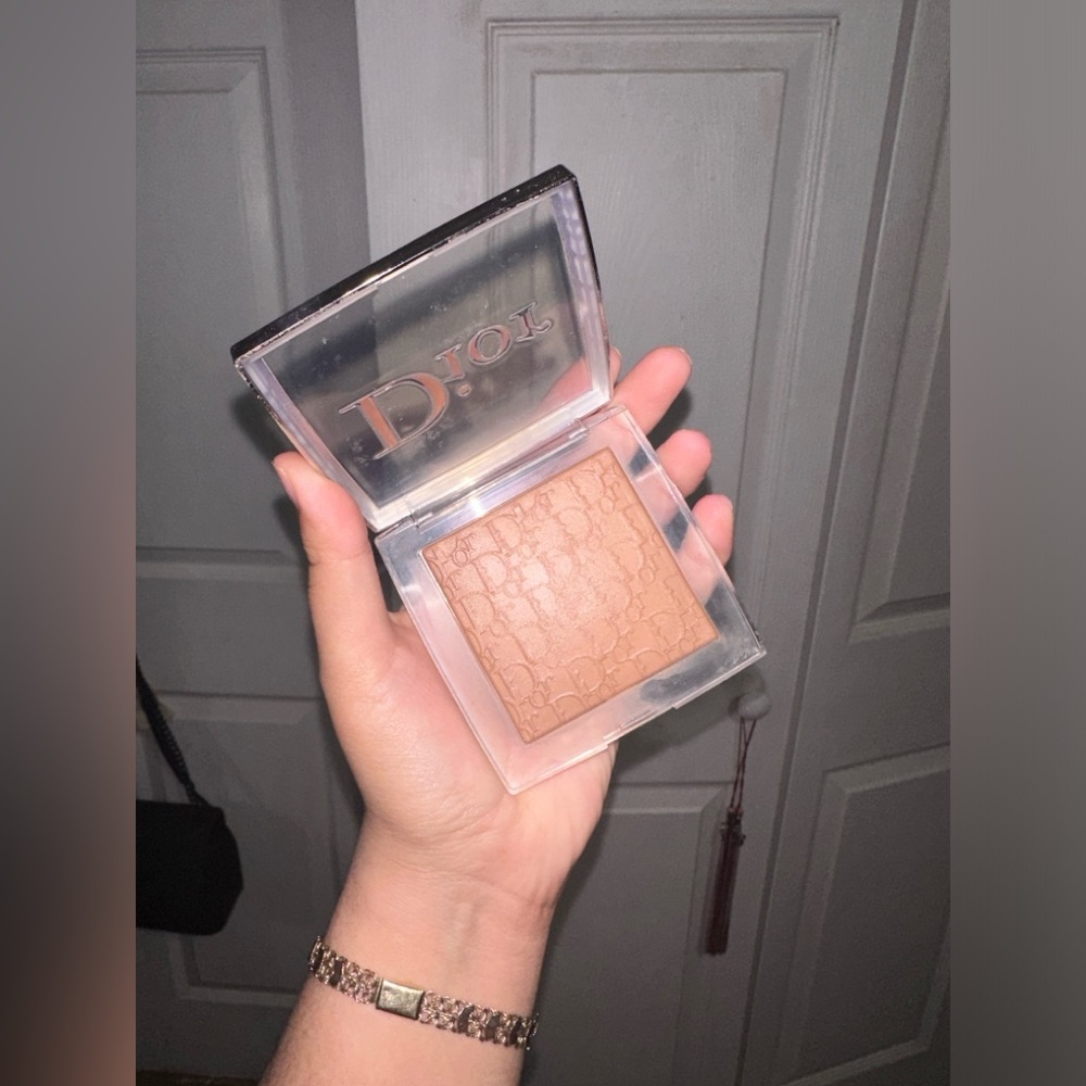 ‼️SOLD‼️ DIOR BACKSTAGE FACE & BODY POWDER-NO-POWDER 6